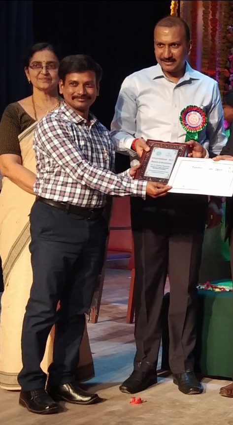 Dr. Adepu Venkata Ramana, Asst. Professor of Economics, Yuvatarngam Best Teacher Award 2017